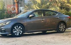 نيسان ألتيما